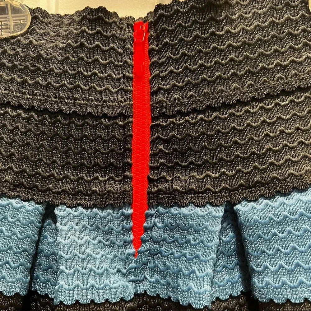 Girls from Savoy Anthropologie Teal/Black Elastic‎ Waistband Skirt. XS/Small.